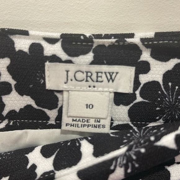 J. Crew Factory Black and White Floral Pencil Skirt in Size 10 NWOT - Picture 5 of 8